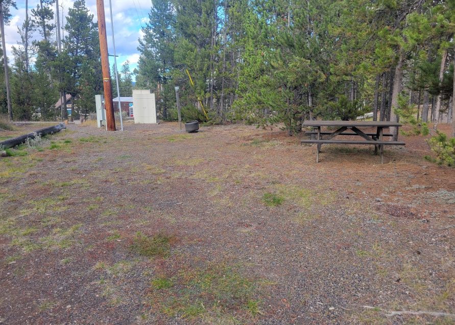 O10 Overflow Dry Camping West Yellowstone