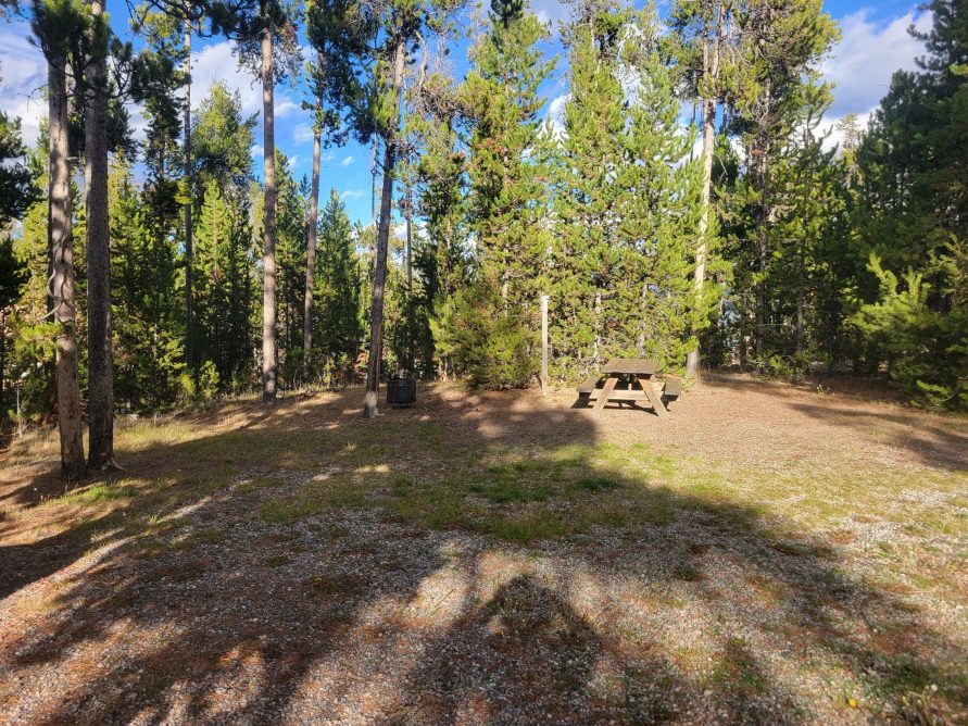 O9 Overflow Dry Camping Yellowstone Campsite Montana